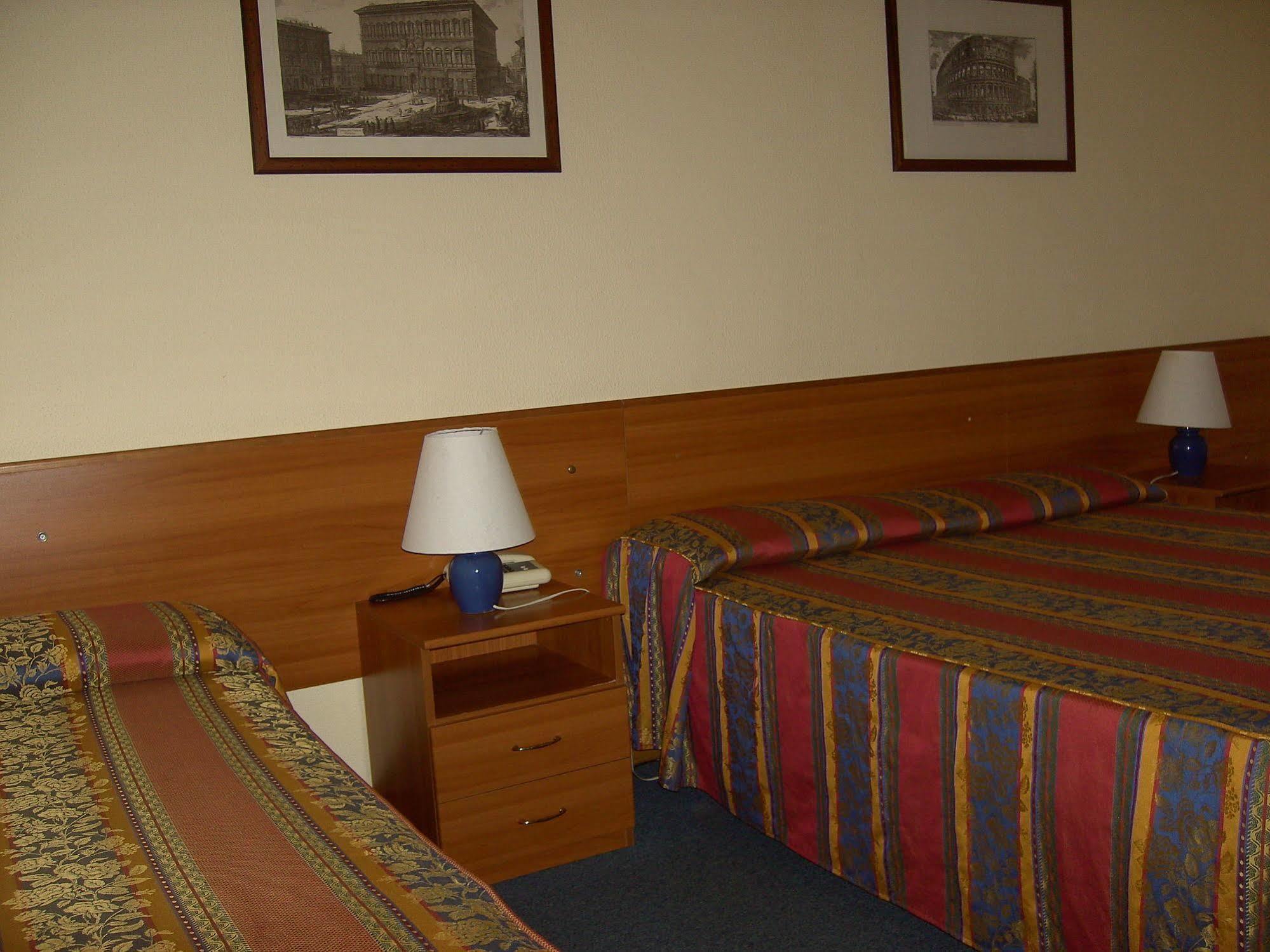 Hotel Stella Рим Екстериор снимка
