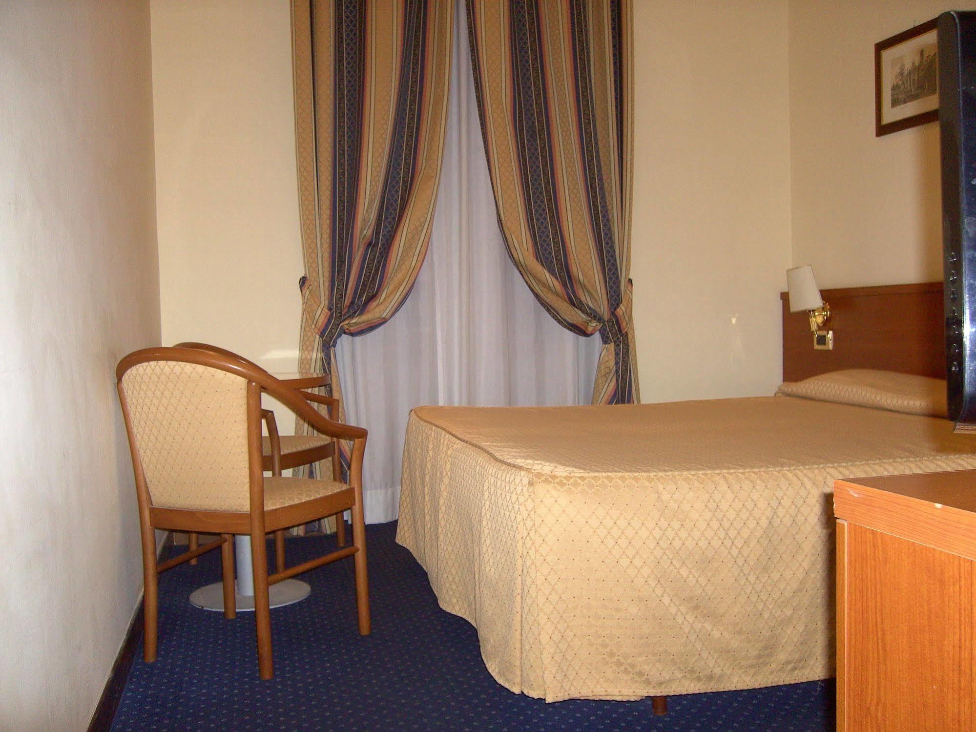 Hotel Stella Рим Екстериор снимка