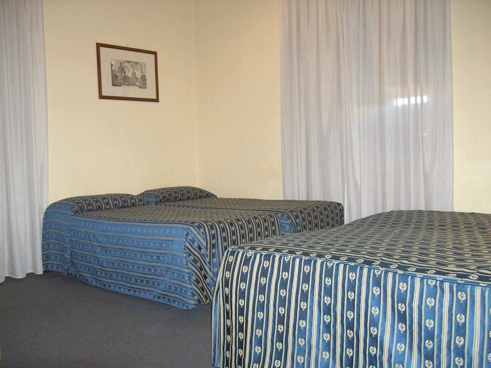 Hotel Stella Рим Екстериор снимка