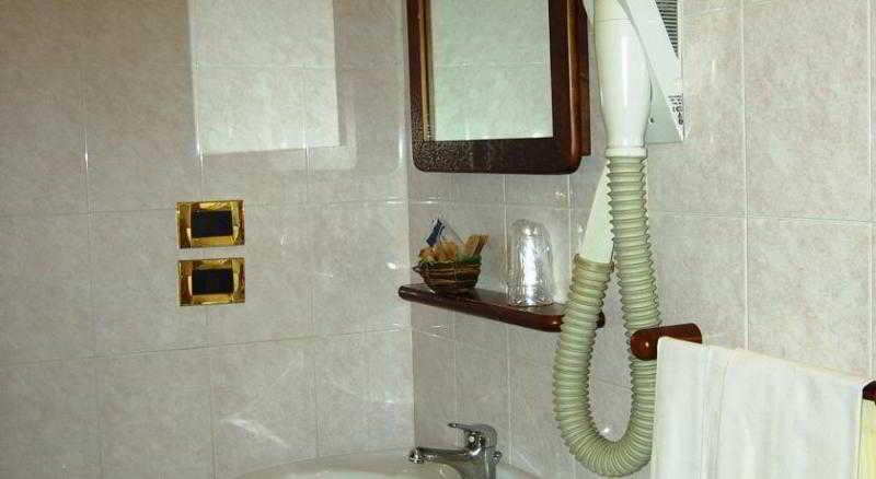 Hotel Stella Рим Екстериор снимка